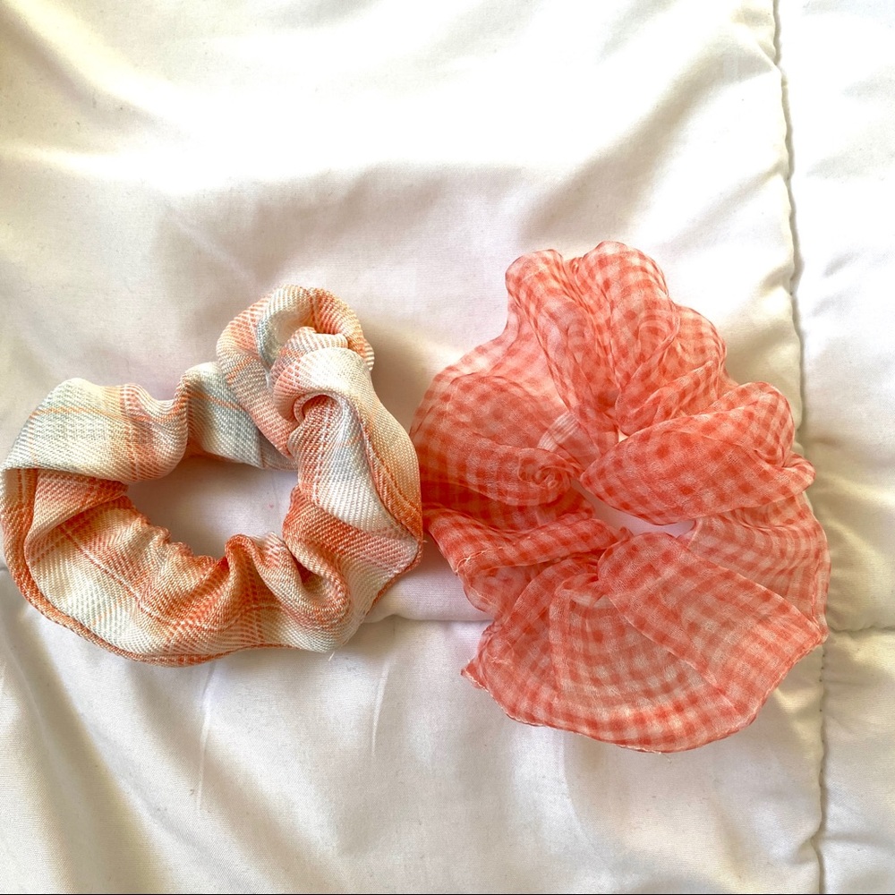 Scrunchies set